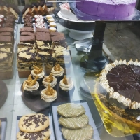 more cakes